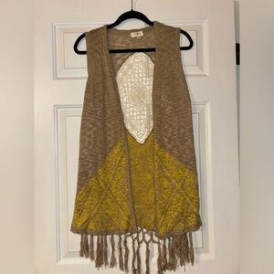 Umgee Boho Fringe Knit Vest with Yellow and Cream Accents size small